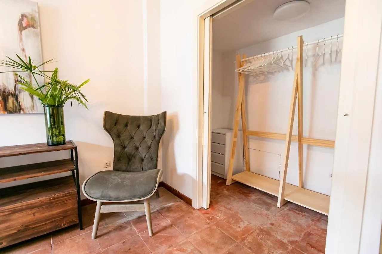 Apartamento 3 Dormitorios En Calle San Vicente. إشبيلية شقة