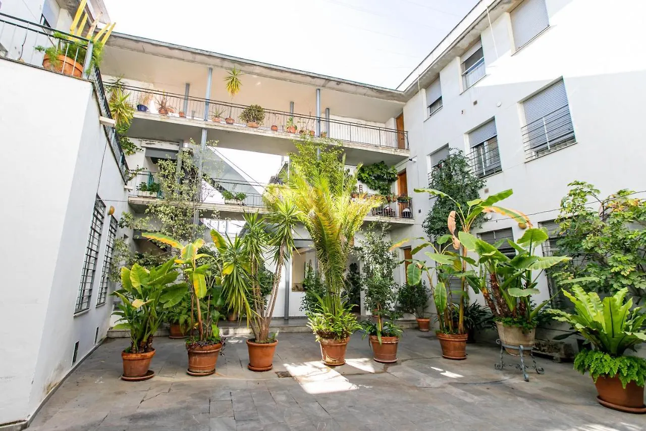 Apartamento 3 Dormitorios En Calle San Vicente. Seville