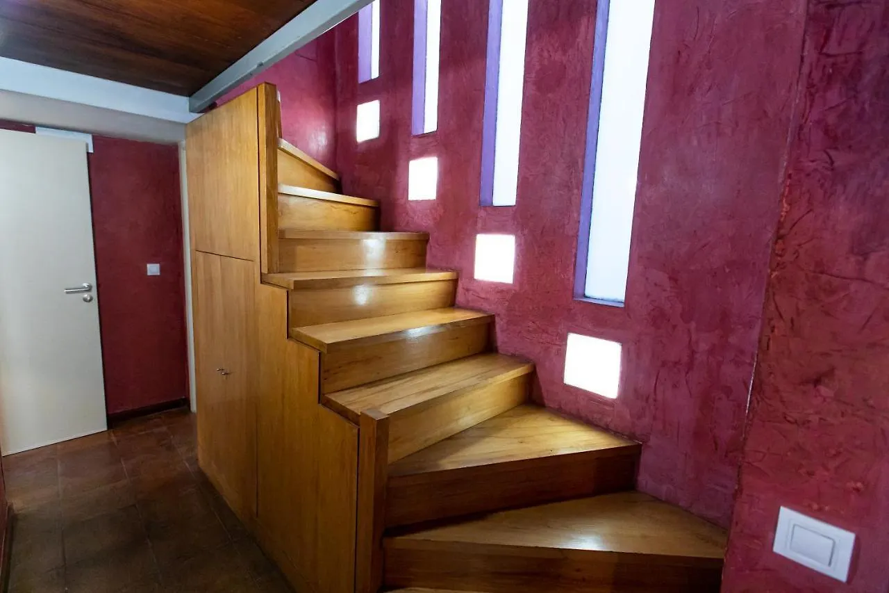 Apartamento 3 Dormitorios En Calle San Vicente. Seville 0*,